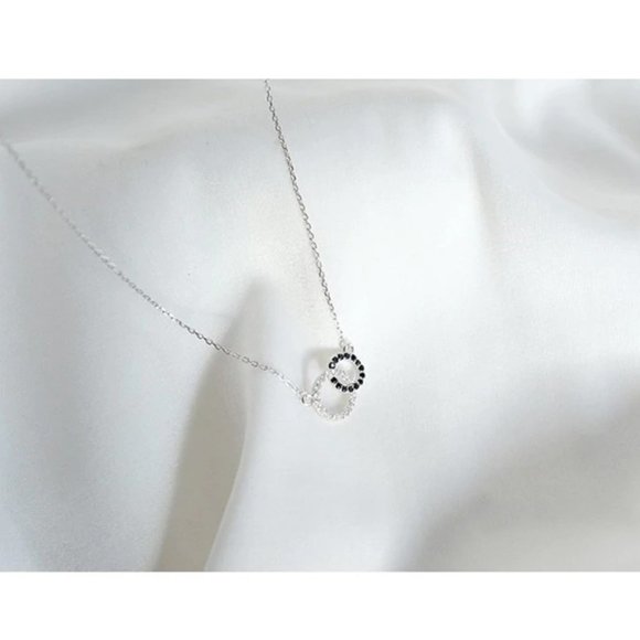NEW 925 Sterling Silver Diamond Circle Necklace B - Picture 8 of 13